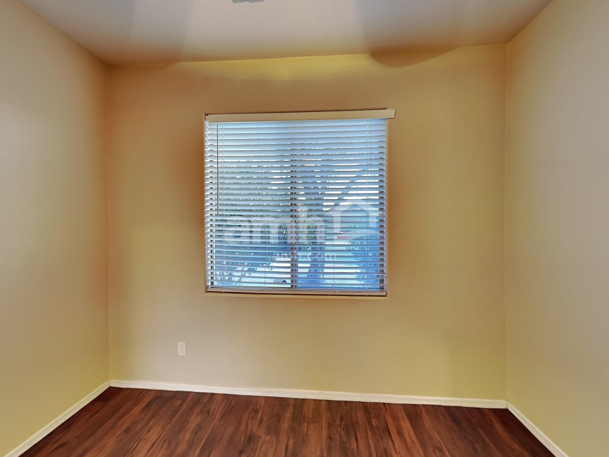 Building Photo - 7592 W Ranchers Dr