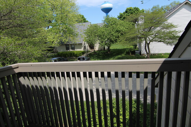 Building Photo - 700 Colby Ct