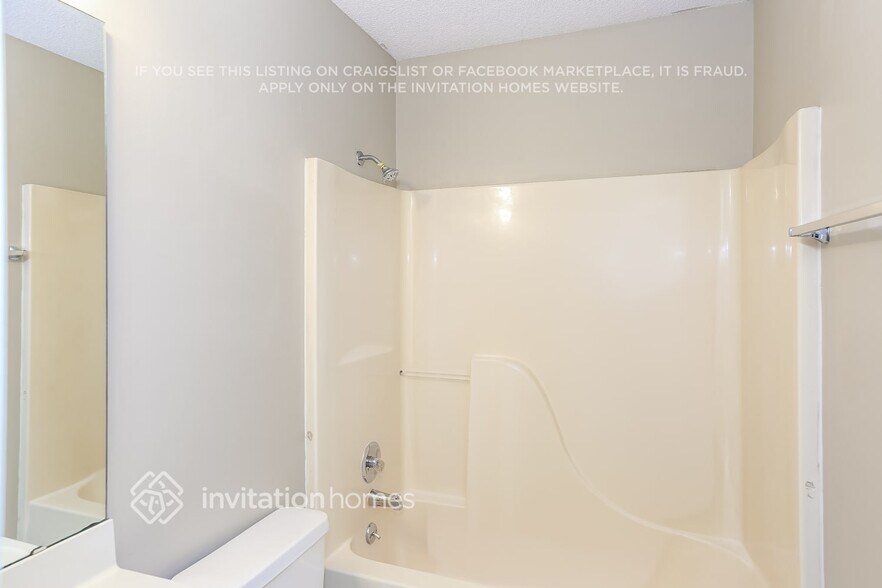 Building Photo - 88 Paddington Dr SW
