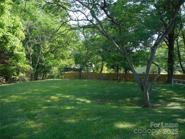 Building Photo - 11518 Green Willow Ln
