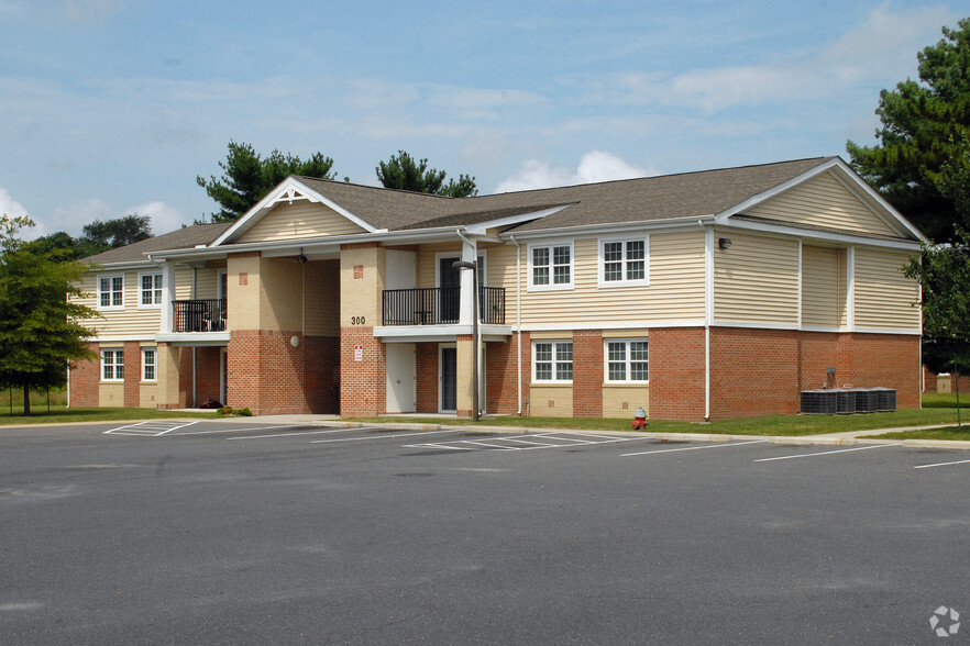 Primary Photo - Hollybrook Farms Apartments