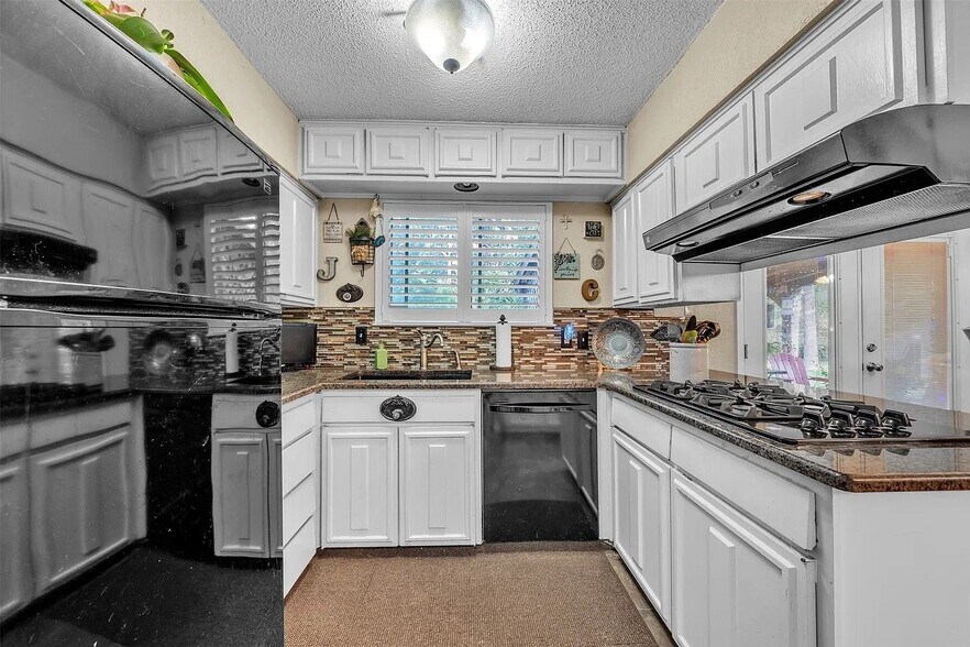 Building Photo - 2908 Nancy Cir