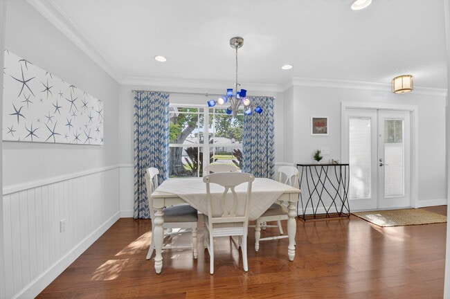 Building Photo - 1010 SW 2nd St