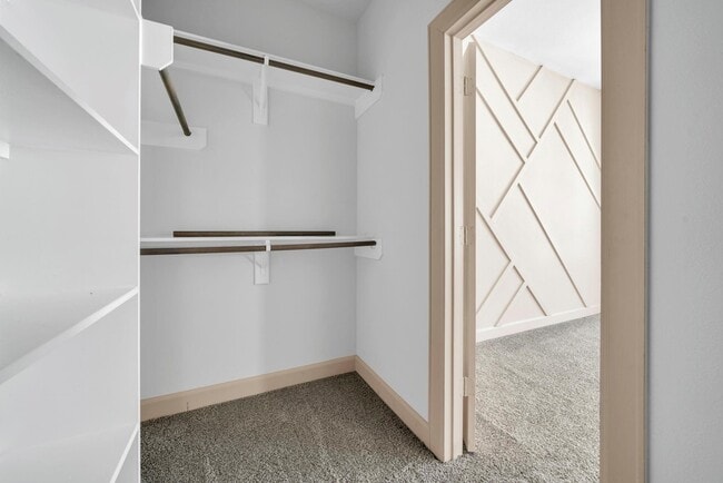 Building Photo - 9551 Neuens Rd