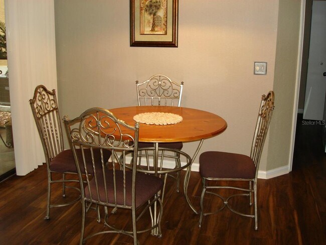 Building Photo - 2141 Portofino Pl