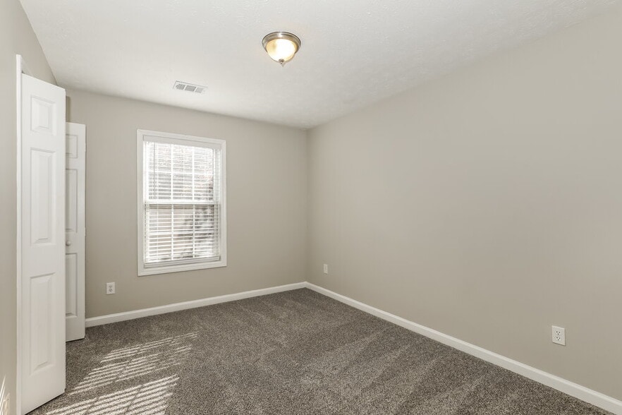 Building Photo - 416 Heathcliff Ct