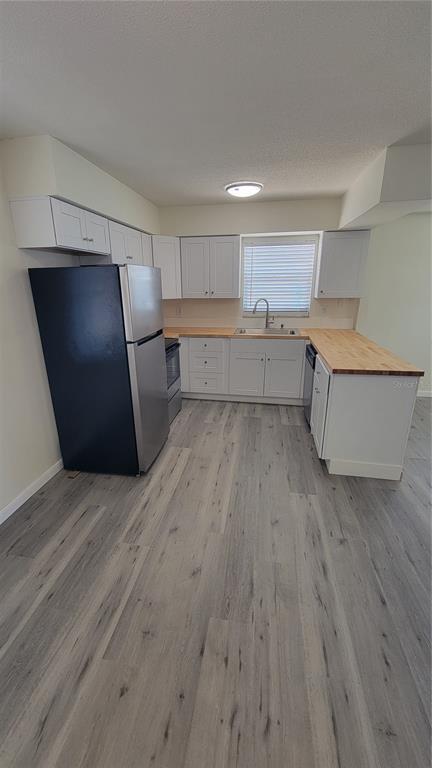 Building Photo - 308 Avanda Ct