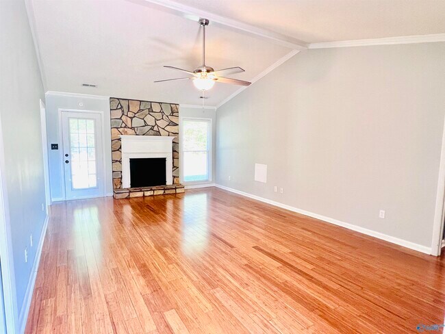 Building Photo - 116 Bibb Dr