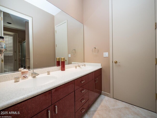 Building Photo - 11643 E Turquoise Ave