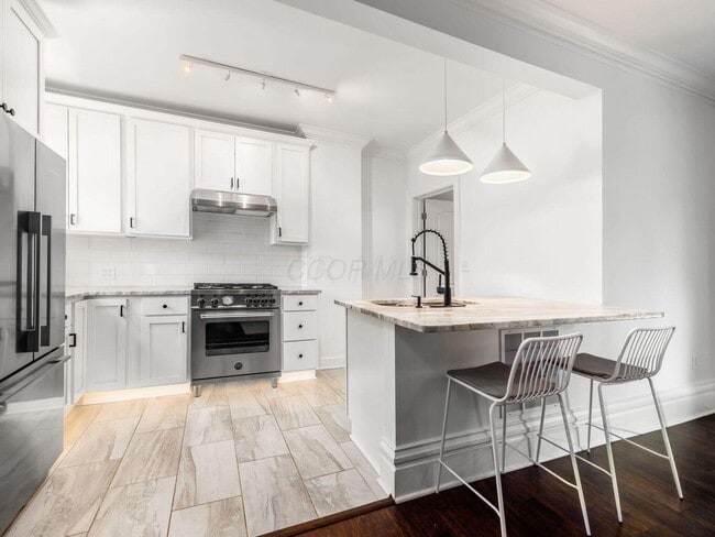 Building Photo - 1091 S Washington Ave