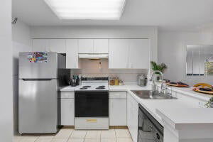 Building Photo - 2236 N Cypress Bend Dr