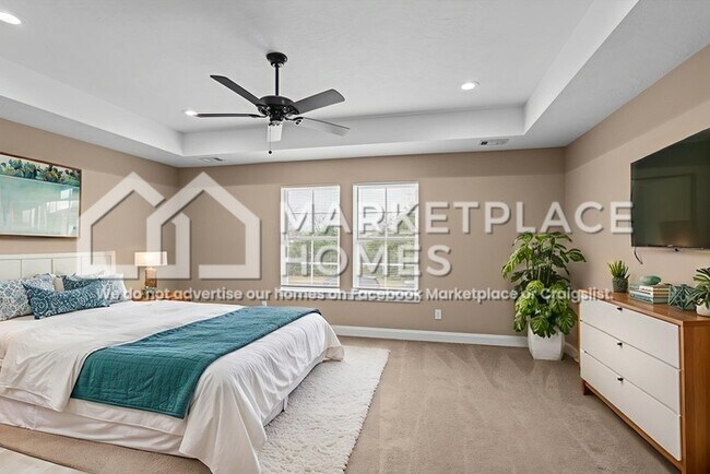 Building Photo - 108 James St