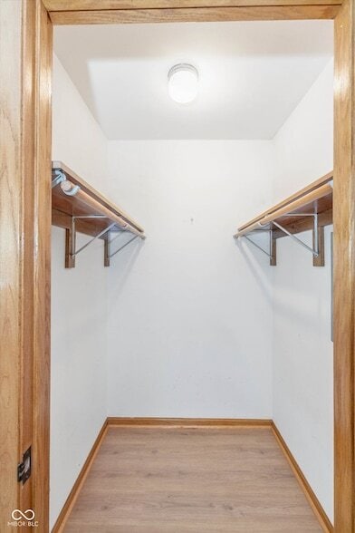 Building Photo - 900 Yandes St