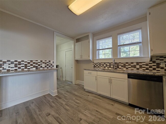 Building Photo - 294 Fink Ave NW