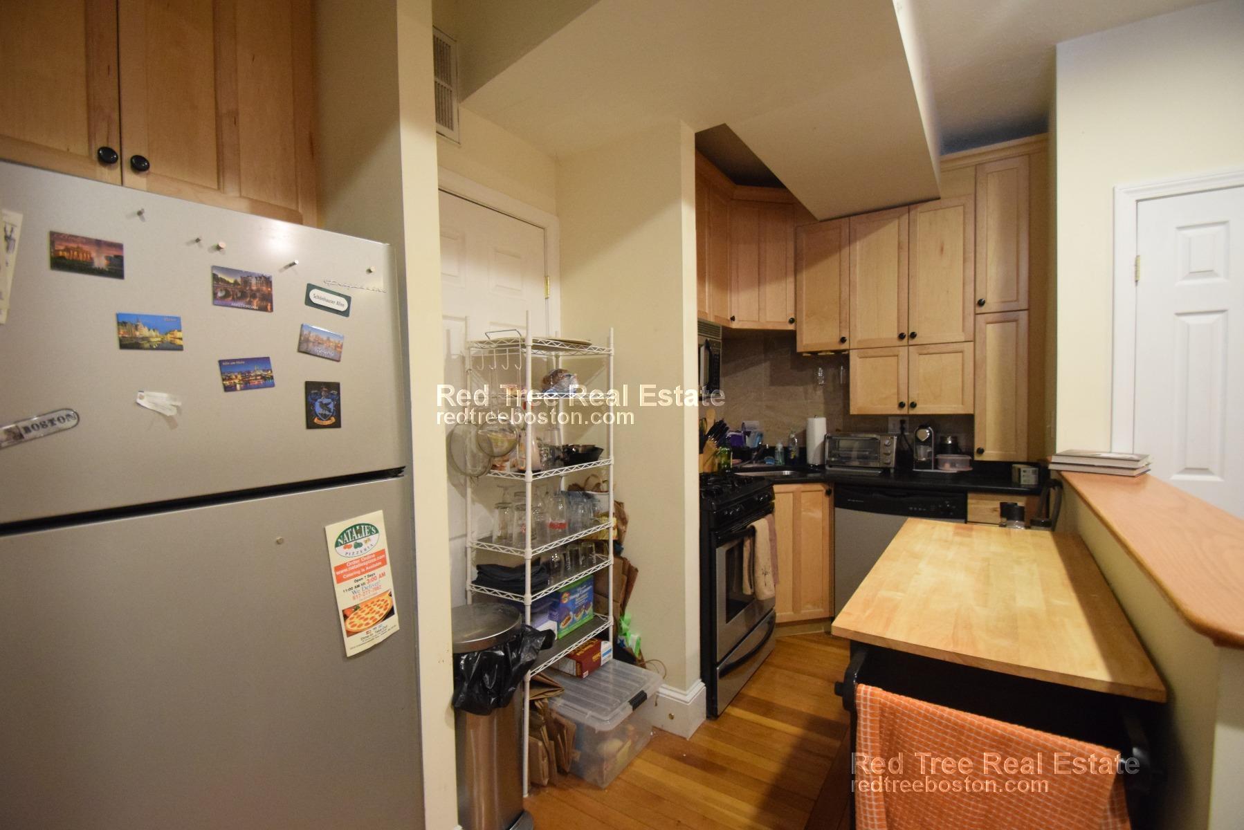 Unit 4 - 195 Winthrop Rd