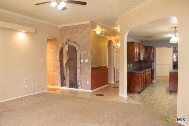 Building Photo - 5510 Shawn Dr