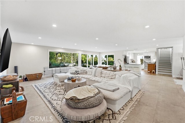 Building Photo - 3078 Zell Dr