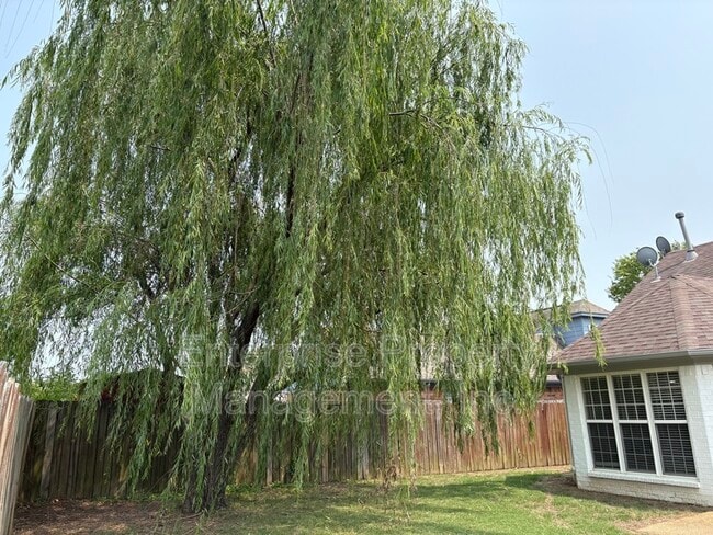 Building Photo - 11556 Milton Meadows Dr