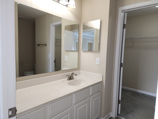 Building Photo - 9301 Cliff Springs Trail