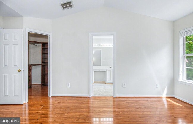 Building Photo - 45527 Grand Central Sq