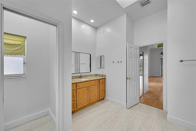 Building Photo - 12459 NW 52nd Ct