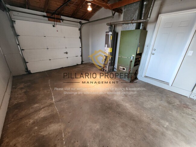 Building Photo - Newly Renovated, 3 Bedroom, 1 Bathroom Hom...