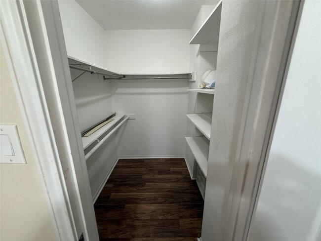 Building Photo - 14309 Misty Meadow Ln