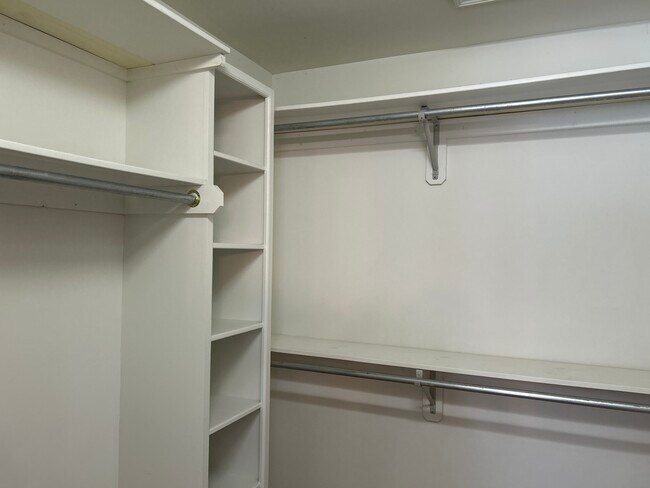 Building Photo - 2731 New Port Royal Rd