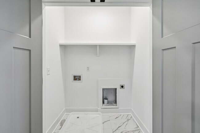 Building Photo - 2109 Chadwell Retreat Dr