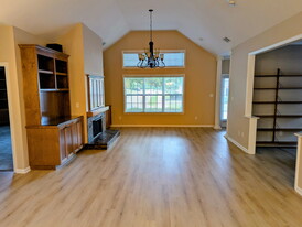 Building Photo - 2203 Amberley Dr