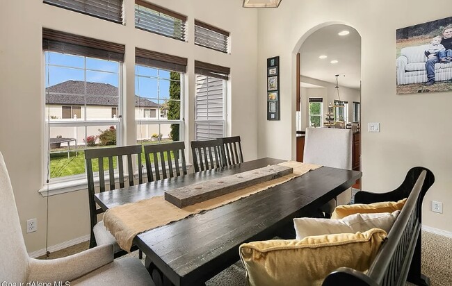 Building Photo - 2547 Blackberry Loop