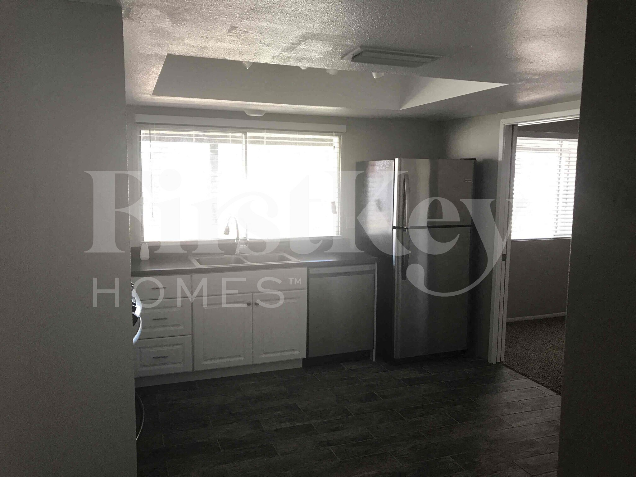 Building Photo - 4809 W Laurel Ln