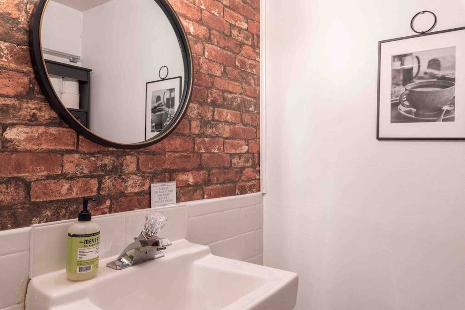 Building Photo - 1136 Rodman St