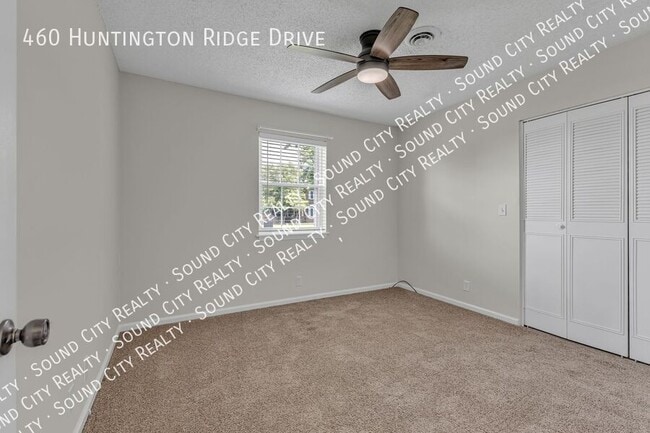 Building Photo - 460 Huntington Ridge Dr