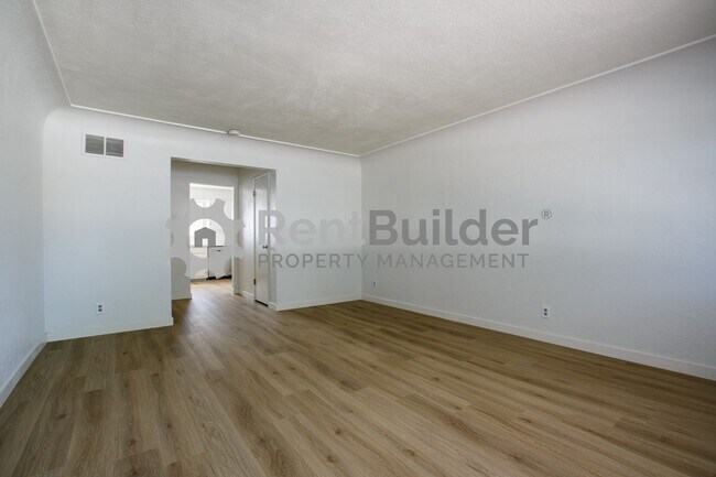 Building Photo - CALL US TODAY AT (505) 808-6467 TO SCHEDUL...