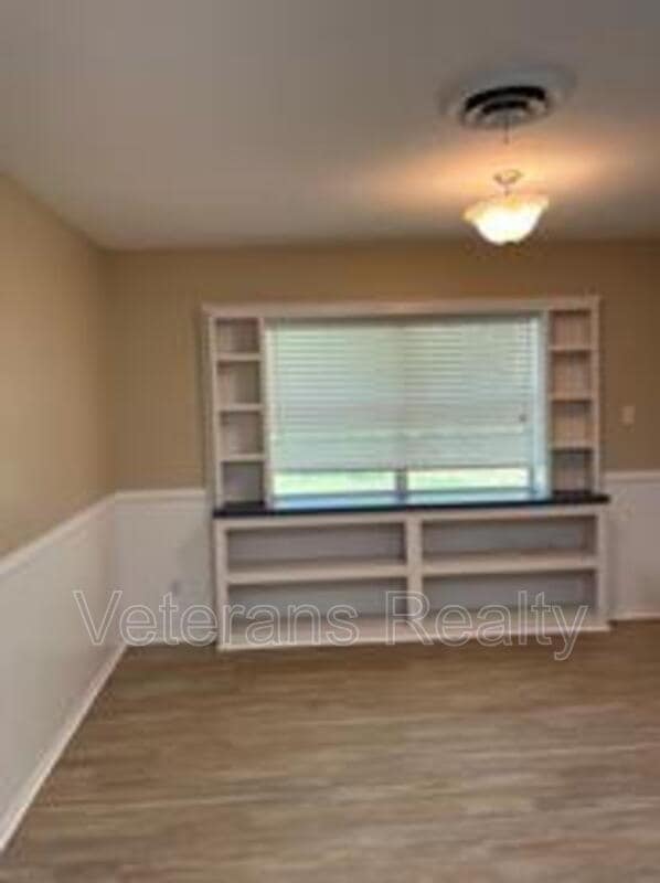 Building Photo - 206 N Wilson Blvd