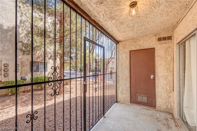 Building Photo - 4530 Sparky Dr