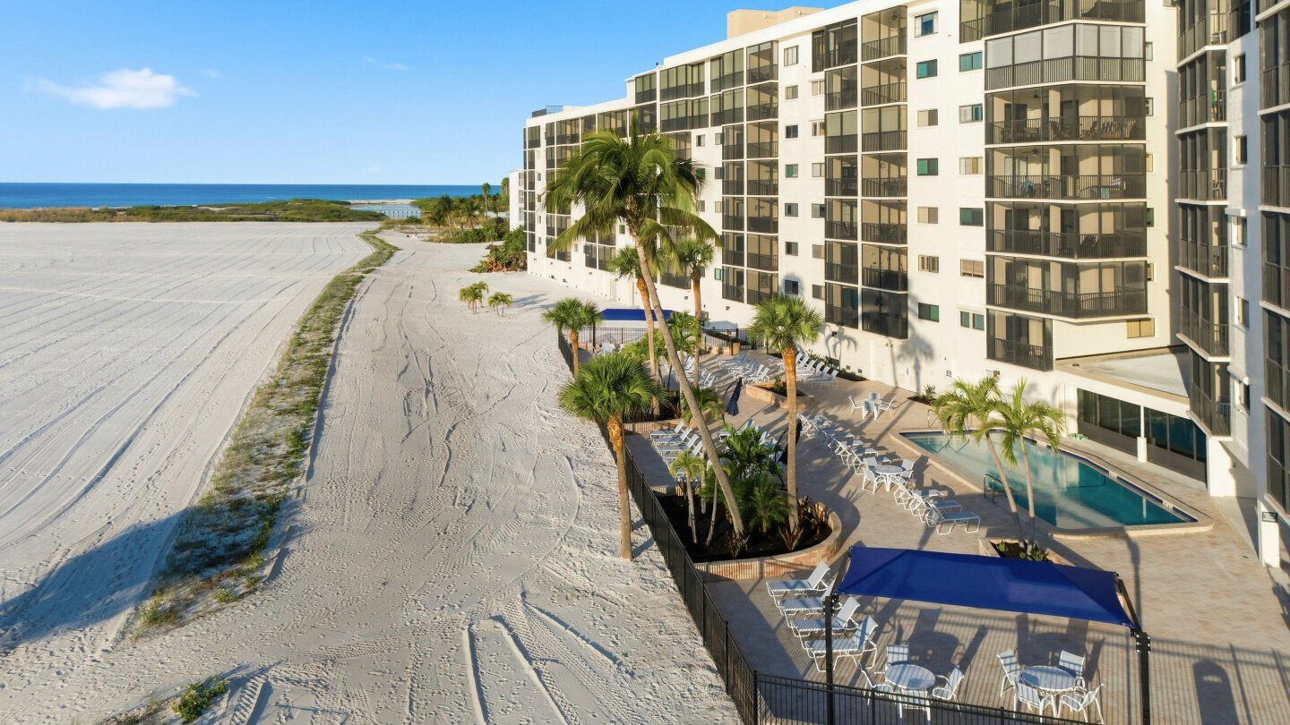 Building Photo - 8350 Estero Blvd