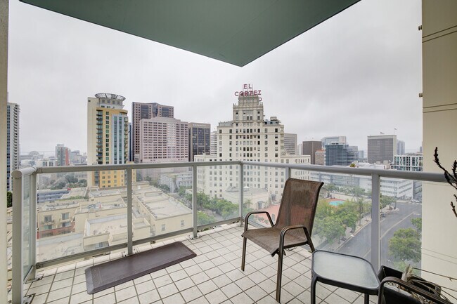 Building Photo - 850 Beech St