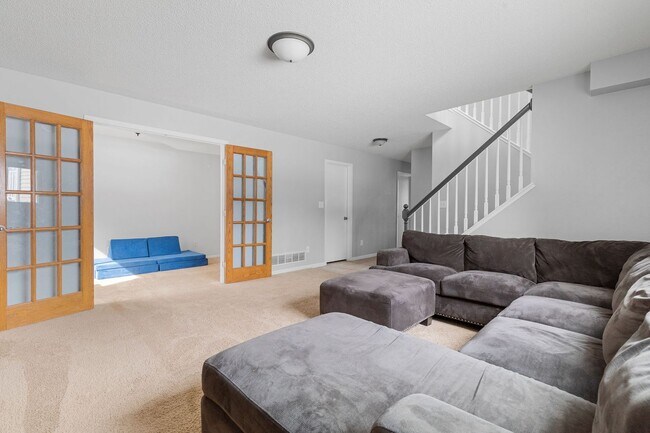 Building Photo - 445 43rd Ave NW