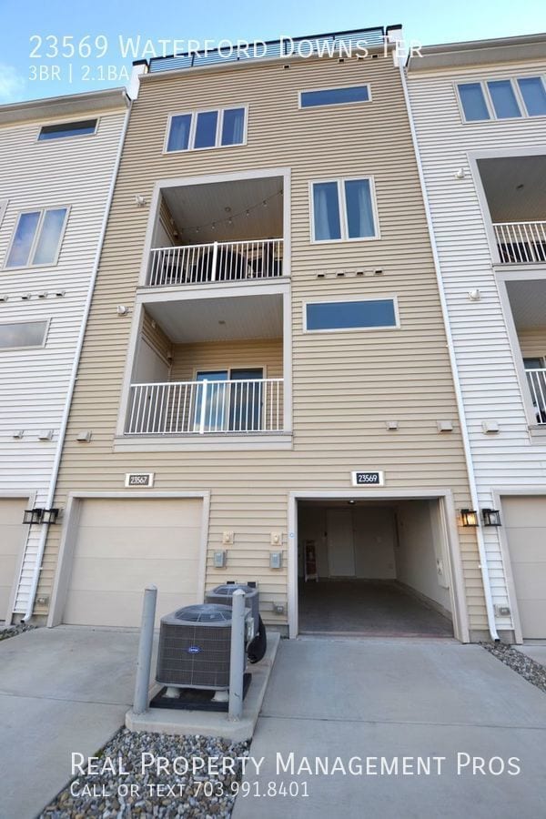 Building Photo - 23569 Waterford Downs Terrace
