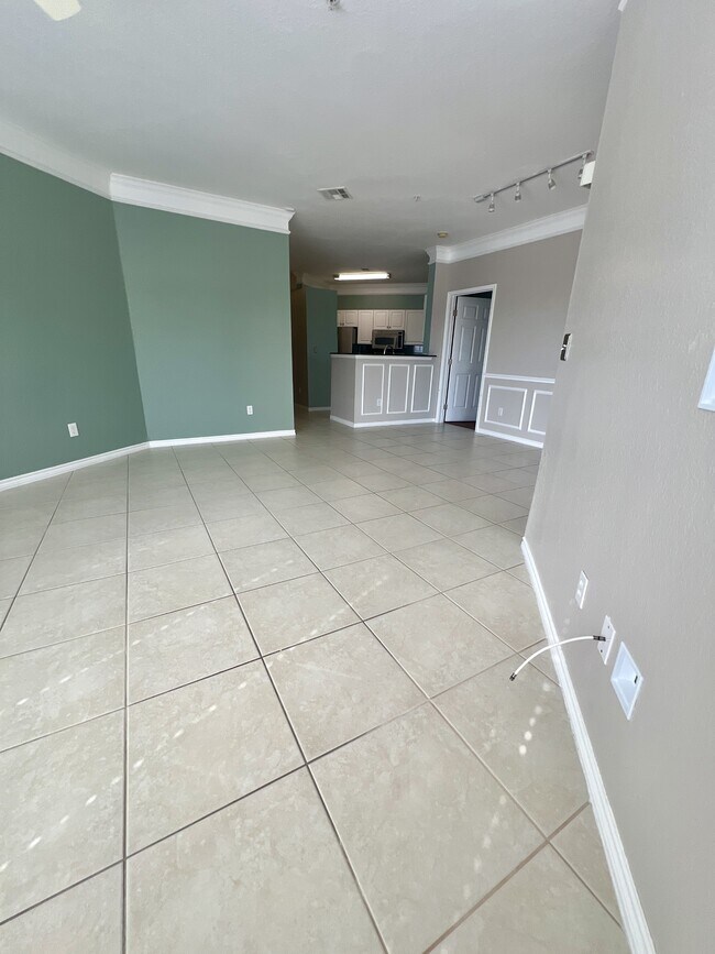 Building Photo - 4345 Bayside Village Dr