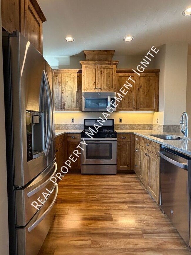 Building Photo - 20794 Comet Ln