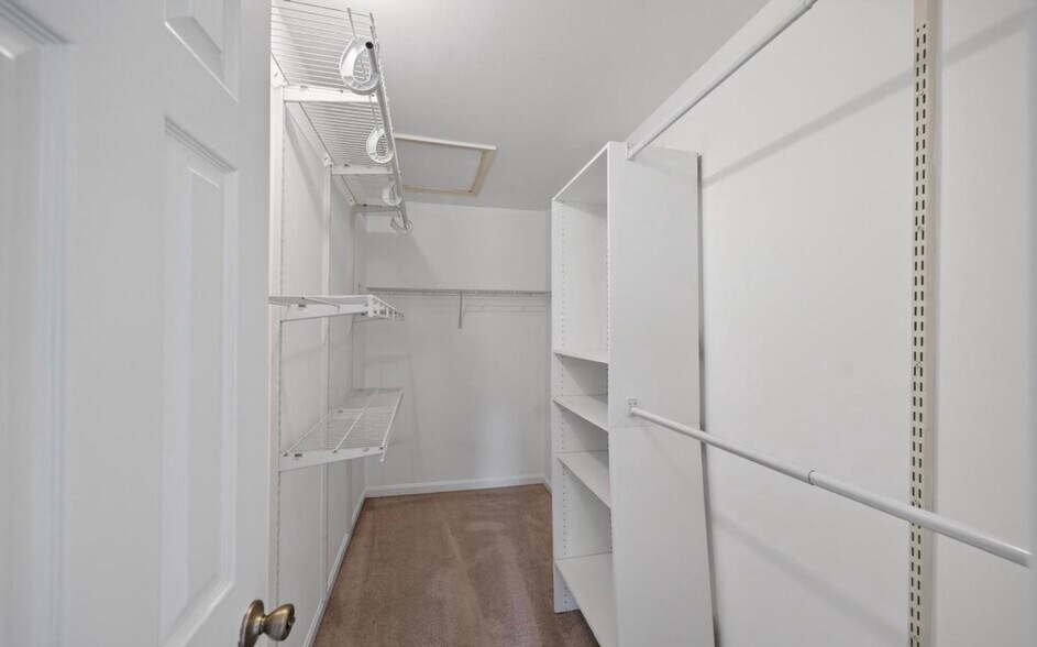 Building Photo - 12552 Kempston Ln