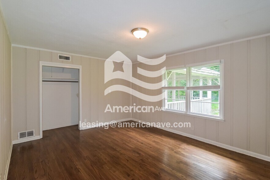 Building Photo - 1421 Narrow Ln Ct