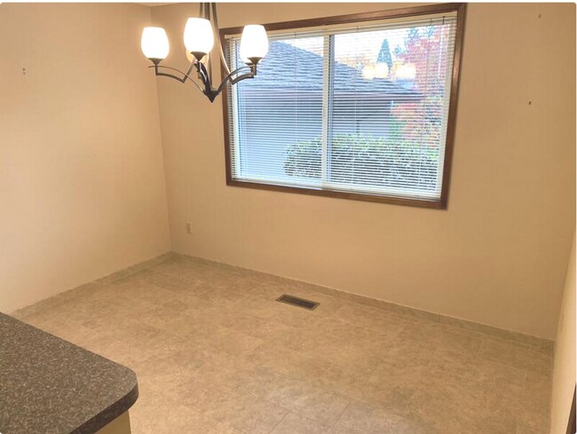 Building Photo - This Great Mt. Park Home with 3 Bedroom 2 ...