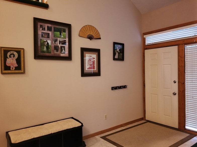 Entry - 21506 W 53rd Terrace