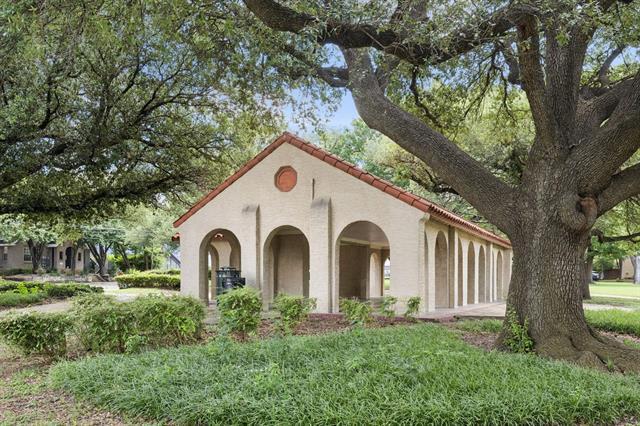 Building Photo - 4039 Cole Ave