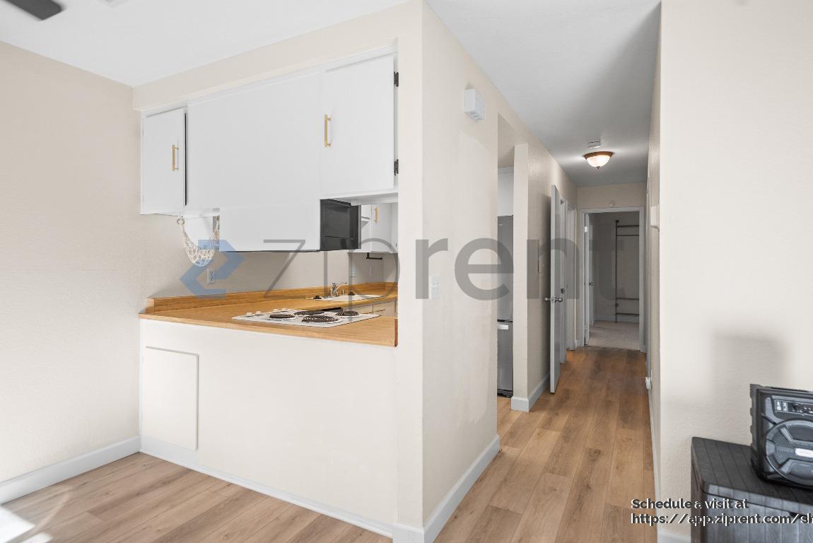 Building Photo - 3641 Clayton Rd