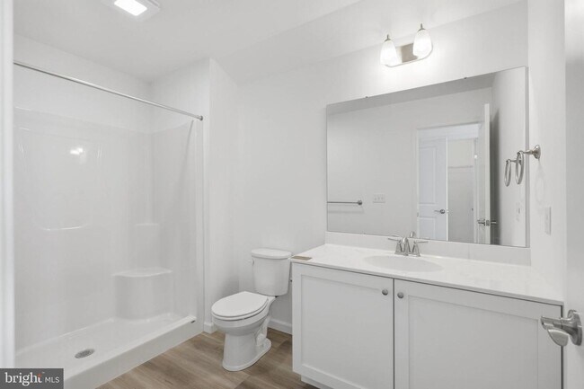 Building Photo - 114 Hillard Fld